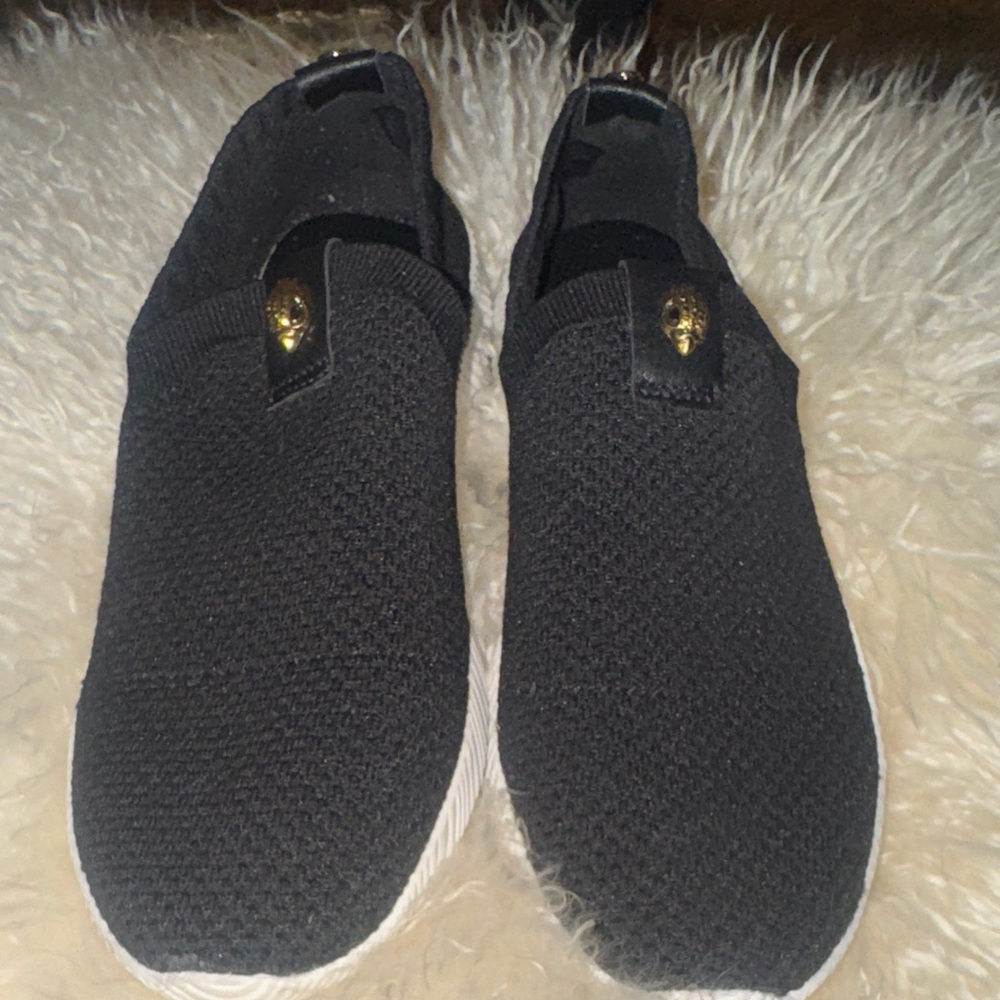 Kurt Geiger London
Lorna Knit Slip On Sneakers